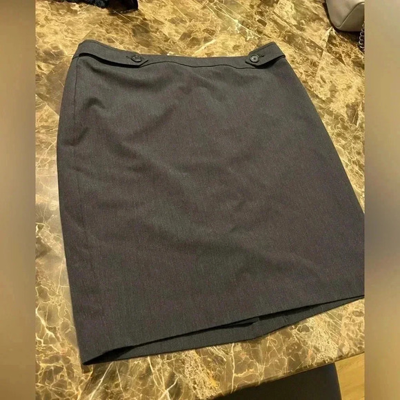 Loft pencil skirt size 12 p - Picture 2 of 7